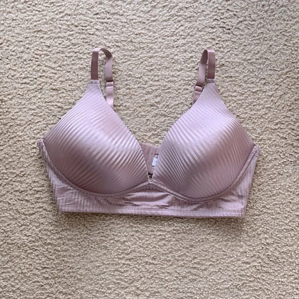 Adrienne Vittadini Wireless Bras Size 42 D